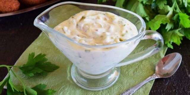 Белый соус с орехами